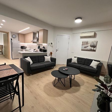 Daniela'S Modern Apartment Strovolos Zewnętrze zdjęcie